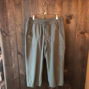 rbx active women's cargo lightweight woven capri pant